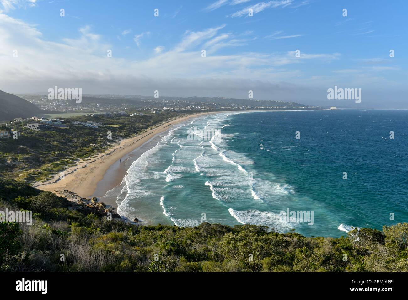 Eine schöne Landschaft des Robberg 5 Beach vom Robberg Nature Reserve in der Nähe von Plettenberg Bay, Garden Route, Südafrika Stockfoto