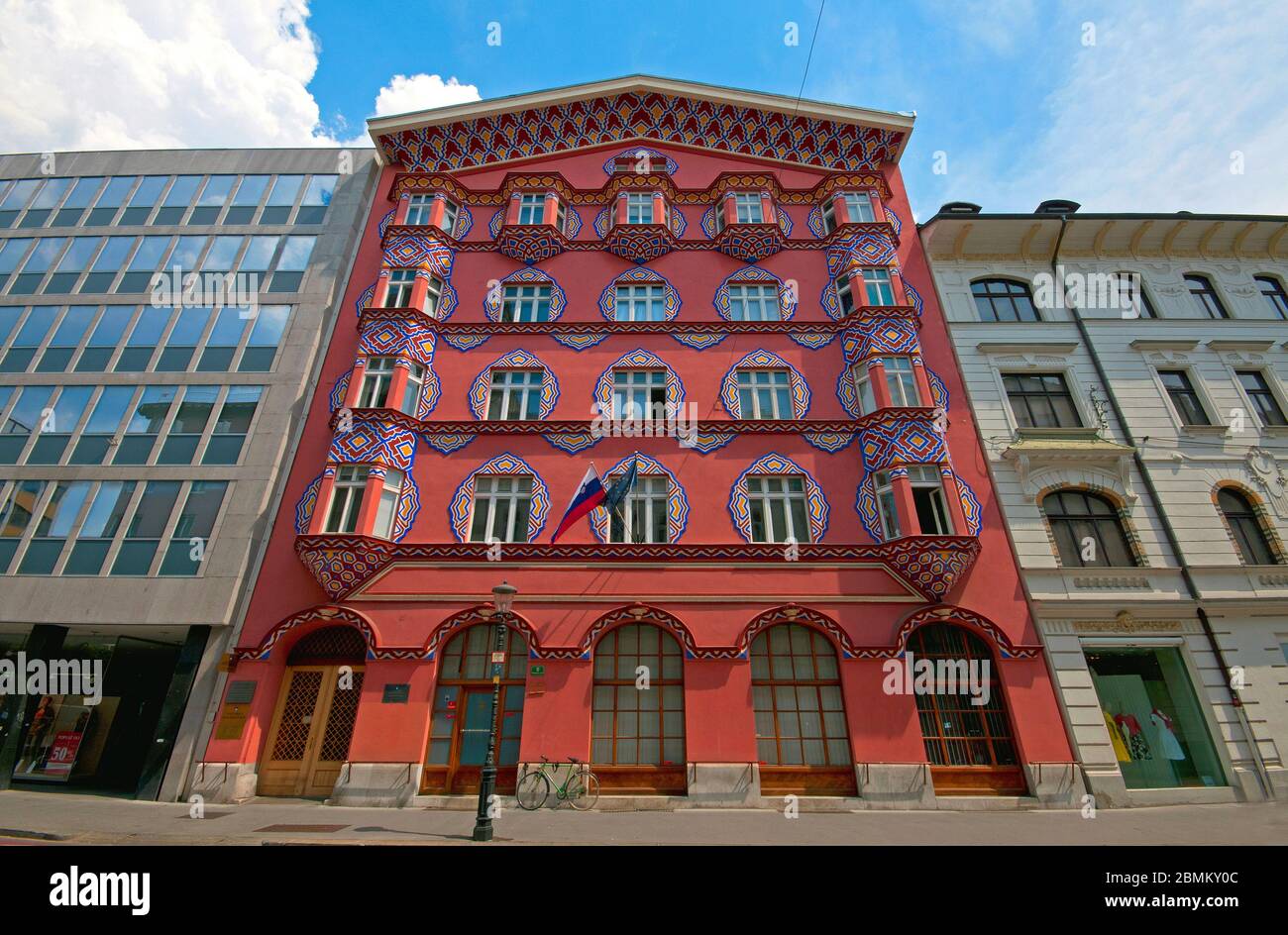 Gebäude der Genossenschaftsbank (1921 vom Architekten Ivan Vurnik) im sezessionistischen Stil (Jugendstil), Ljubljana, Slowenien Stockfoto