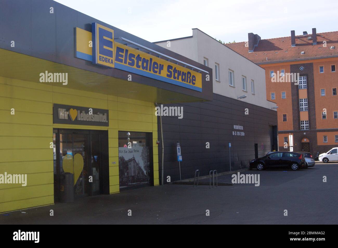 Die Edeka-Filiale in der Elstaler Straße in Berlin-Spandau. Stockfoto