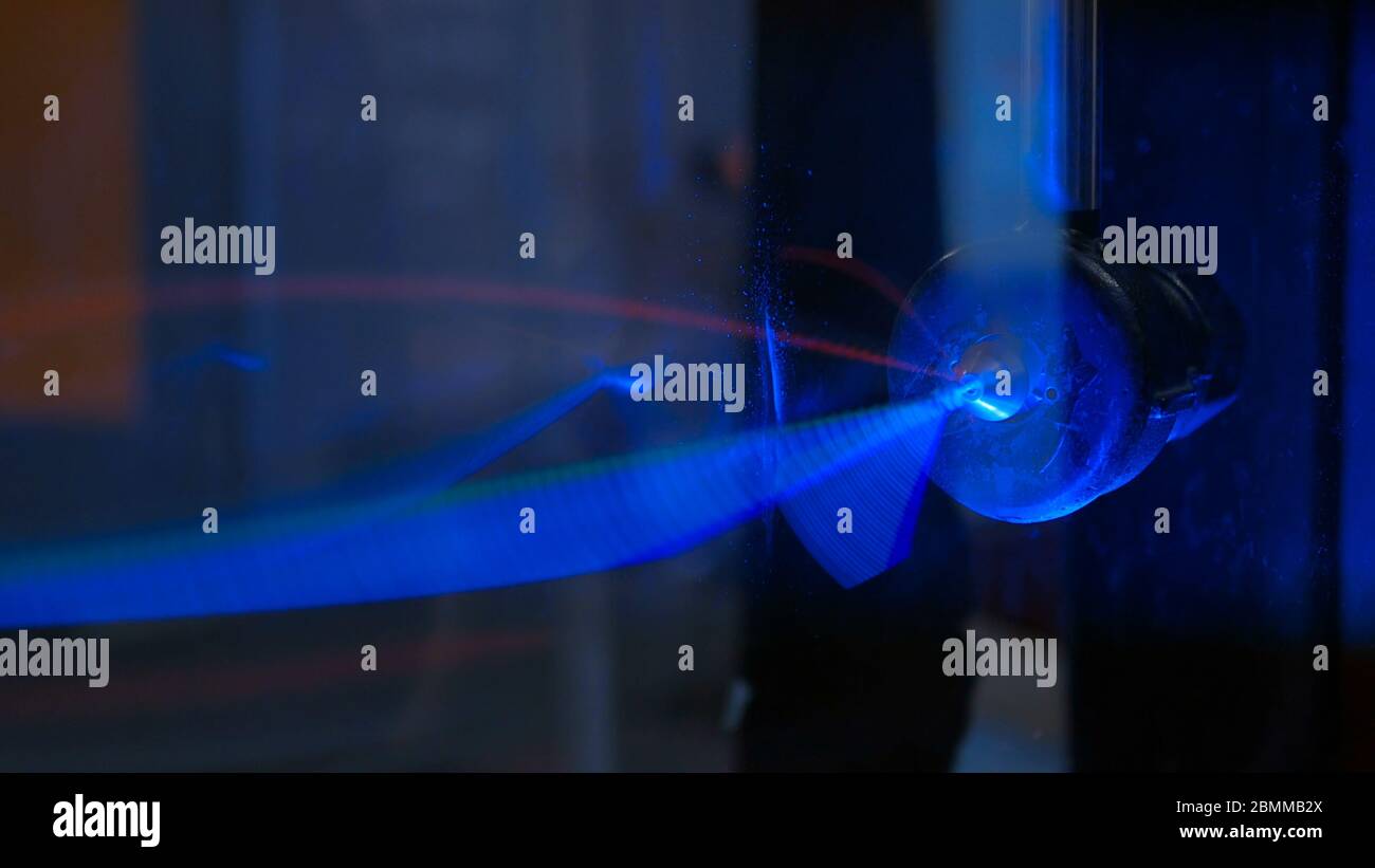 Interaktive Ausstellung im Science Museum. Gerät zeigt Transformation der Lichtwelle. Wissenschaft, optische und Physik Konzept Stockfoto