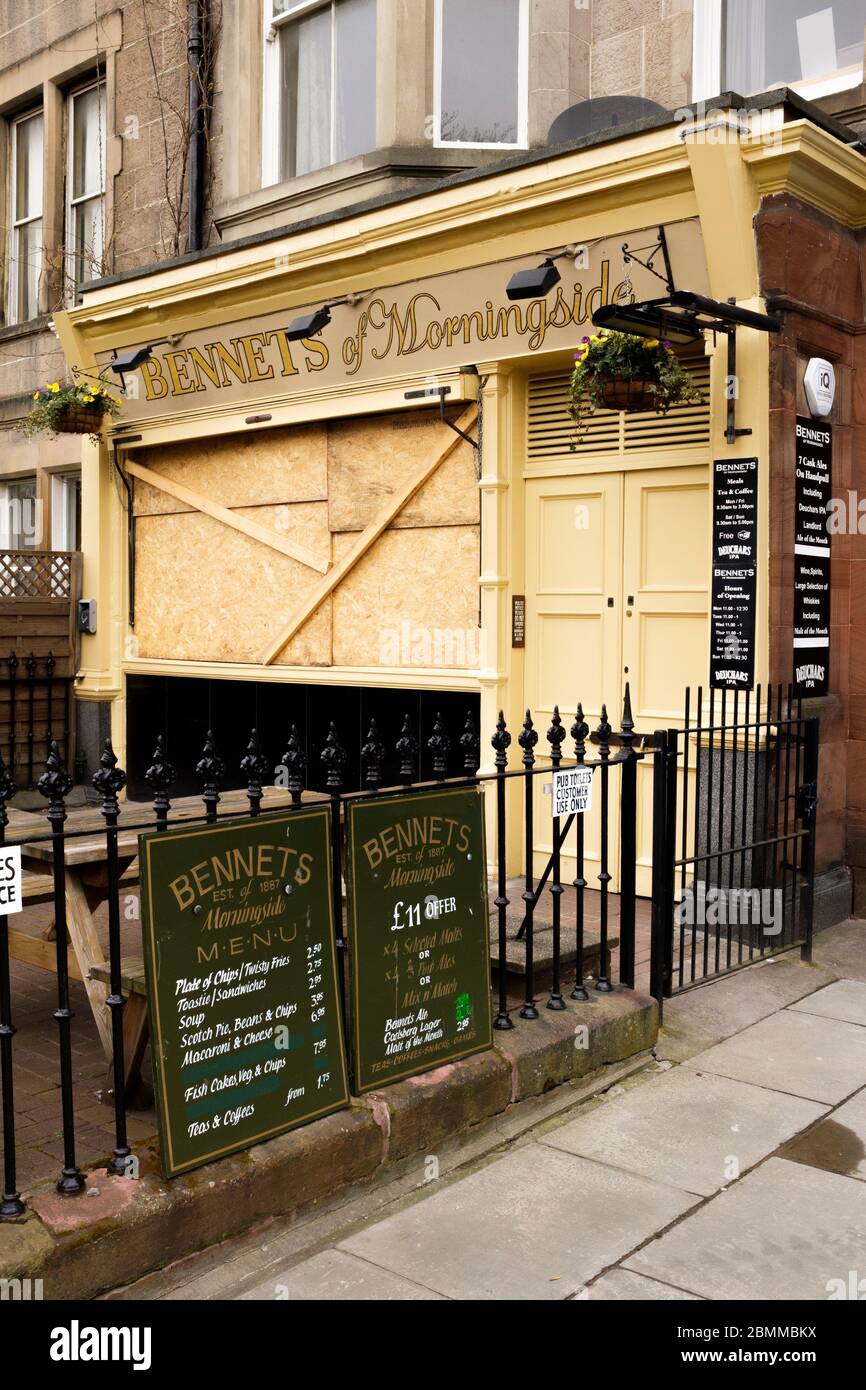 Bennets von Morningside. Pub in Edinburgh, geschlossen und vernagelt wegen des Coronavirus Covid-19 UK Outbreak 2020, Schottland. Stockfoto