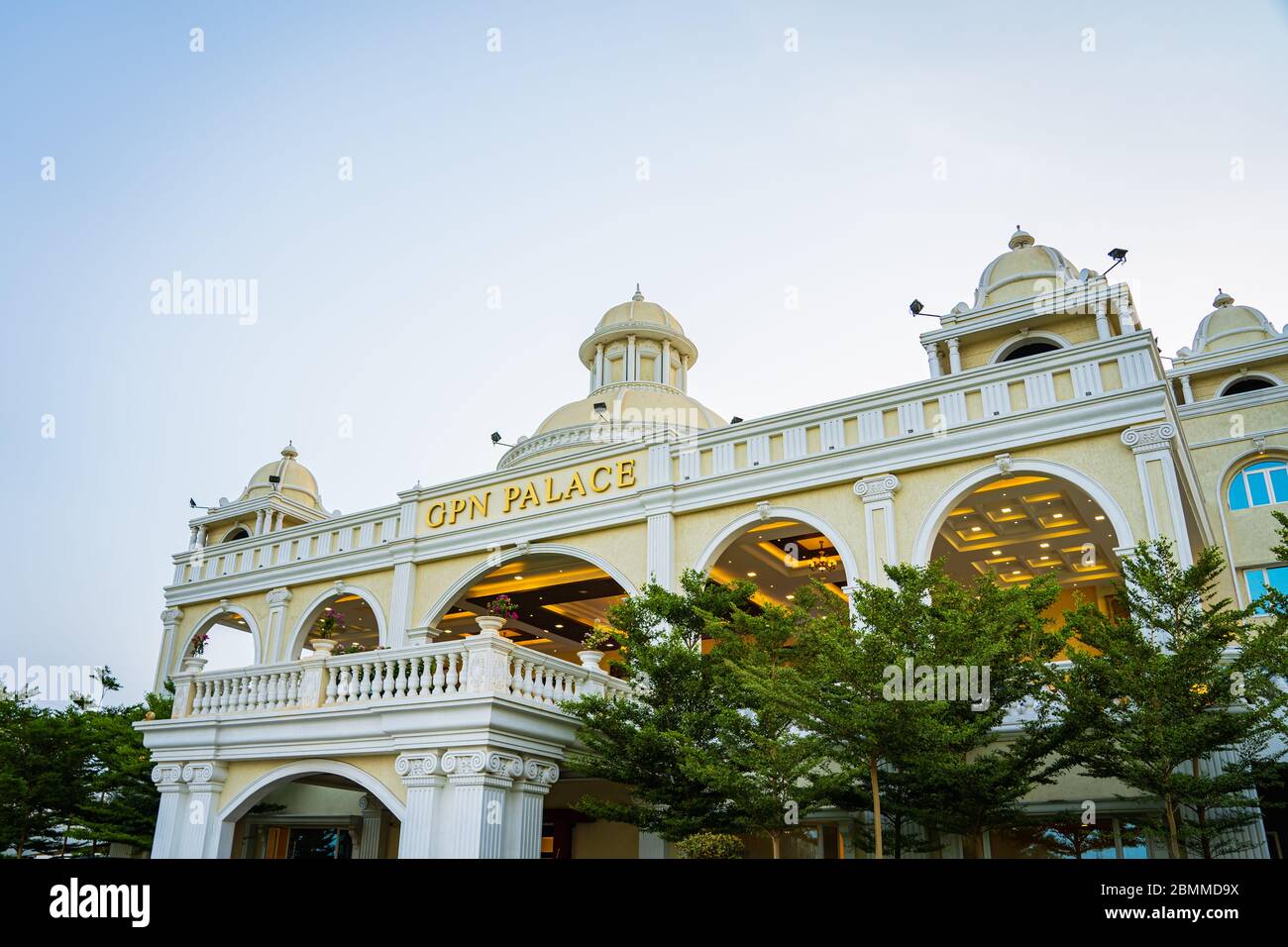 GPN Palace ist ein berühmter Luxus-Veranstaltungsort, der große Veranstaltungen wie eine Hochzeit veranstaltet. Stockfoto