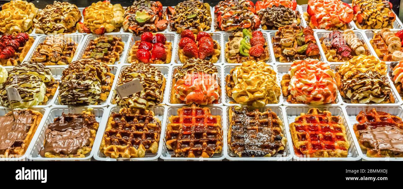 Auswahl an belgischen Waffeln in Brüssel Stockfoto