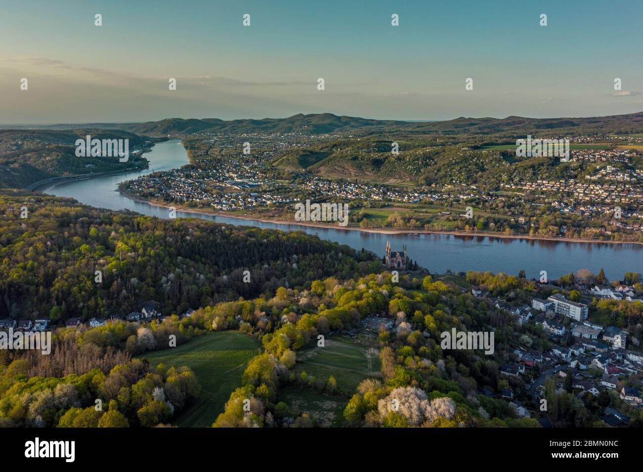 Luftaufnahme des Rheintals und der Städte unkel Remagen und Erpel Deutschland Stockfoto