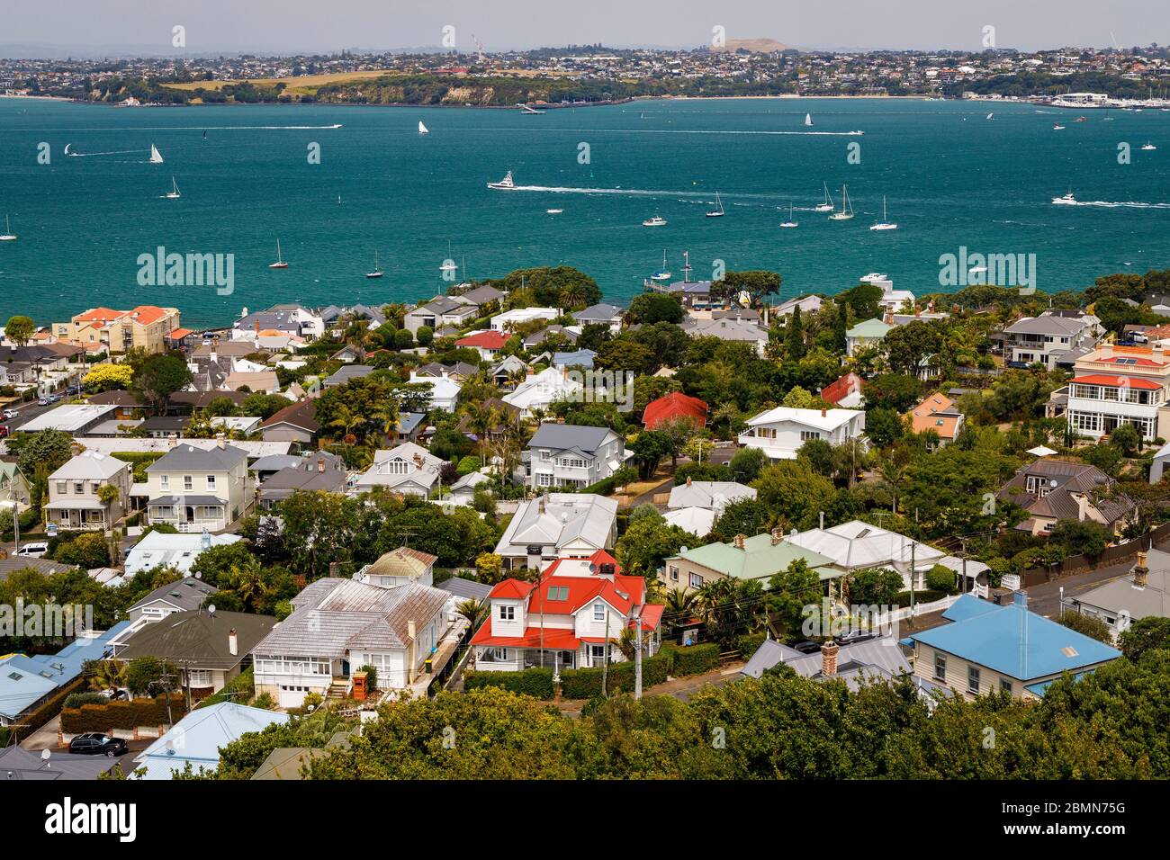 Blick über den kommerziellen Hafen von Devonport, Auckland, Neuseeland. Stockfoto