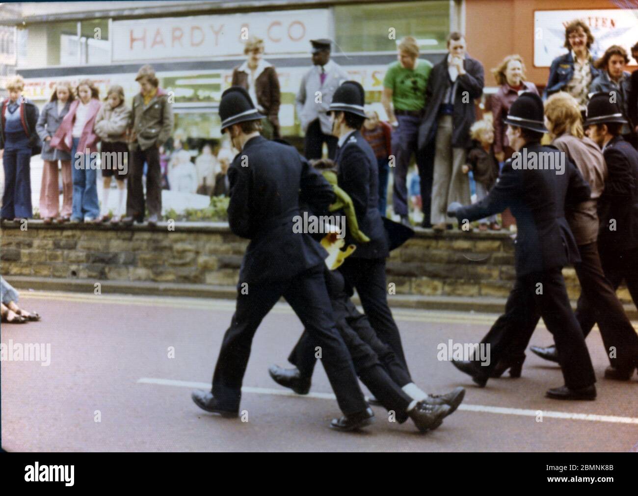 Festnahmen während des marsches der National Front (NF) in Bradford am 24. April 1976 Stockfoto