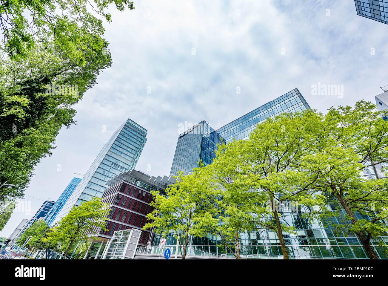 Amsterdam 29 September 2019 Glasturm Gebäude im Finanzzentrum der Stadt Amsterdam in Holland die Niederlande genannt Zuid-as und Stockfoto