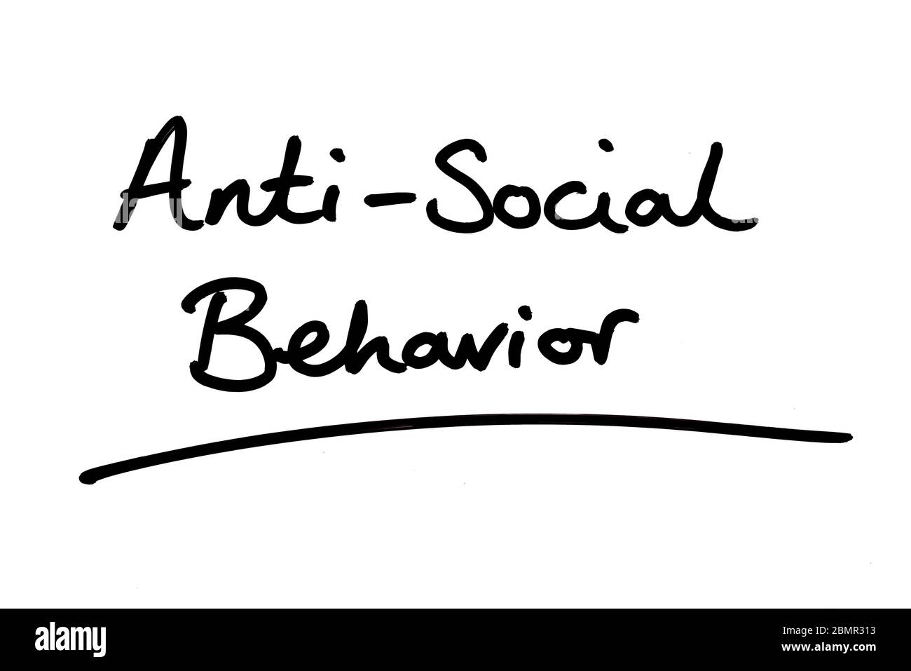 Antisoziales Verhalten handschriftlich auf weißem Hintergrund. Stockfoto