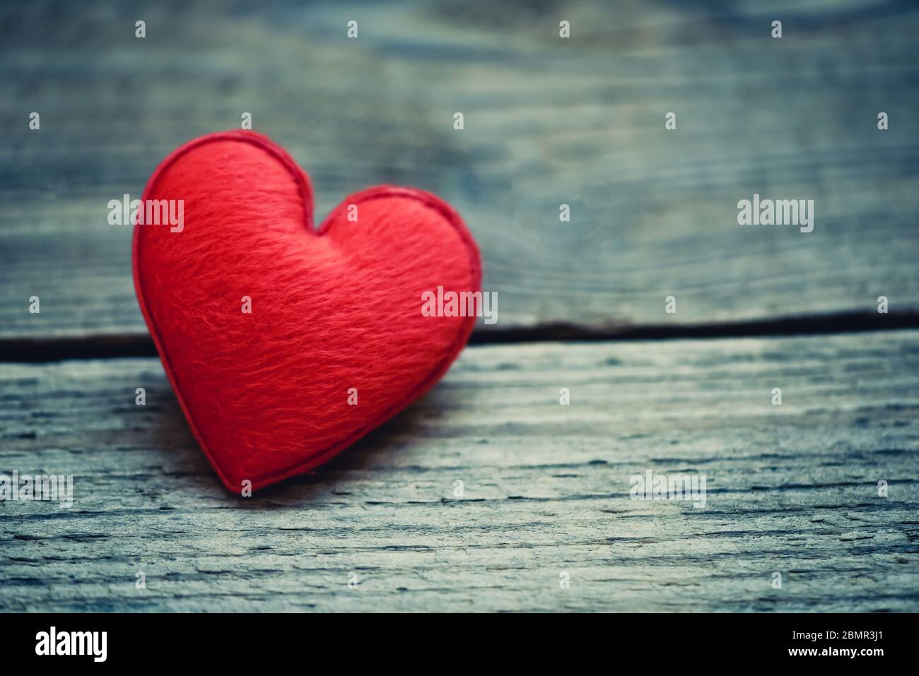 Herz Auf Holz Geben Liebe Philanthropie Spenden Helfen Warme Kummern Valentines Tag Gesundheit Liebe Organ Spende Familie Versicherung Welt Gesundheit Tag H Stockfotografie Alamy