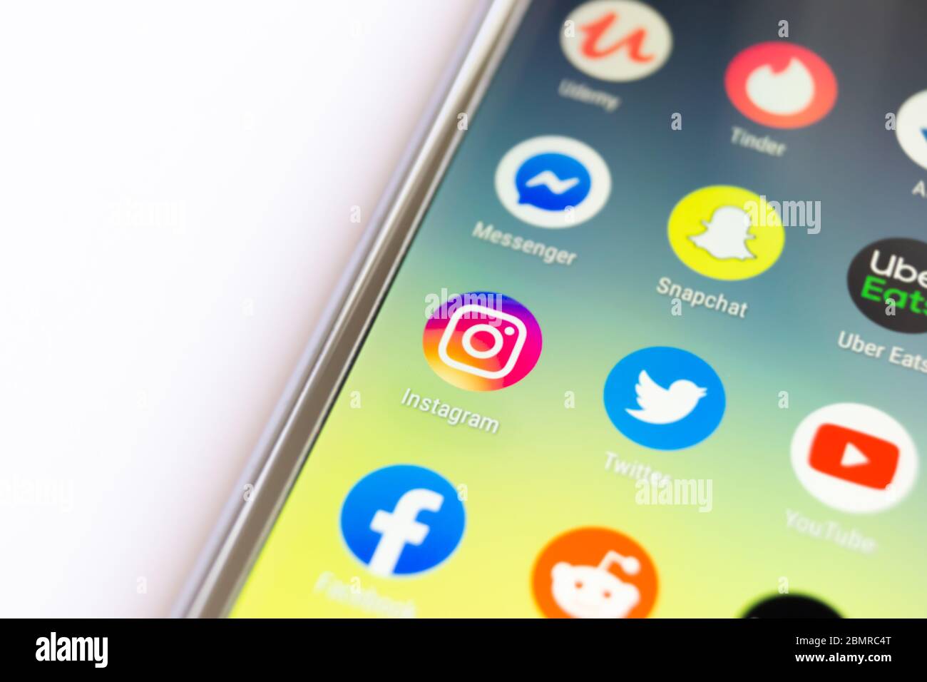 Melbourne, Australien – 23. Juni 2019: Instagram Mobile App-Symbol auf android-Gerät Homescreen, umgeben von konkurrierenden Social-Media-App-Icons. Stockfoto