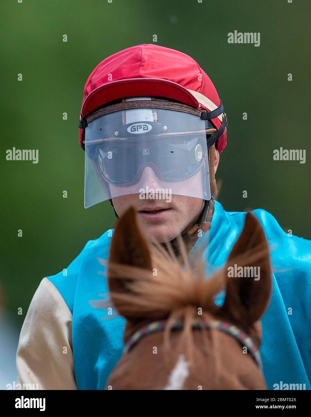 Jockey Martin SEIDL mit Gesichtsmaske Galopprennen, Renntag auf der Rennbahn Raffelberg, am 9. Mai 2020 in Mülheim an der Ruhr. Â Verwendung weltweit Stockfoto