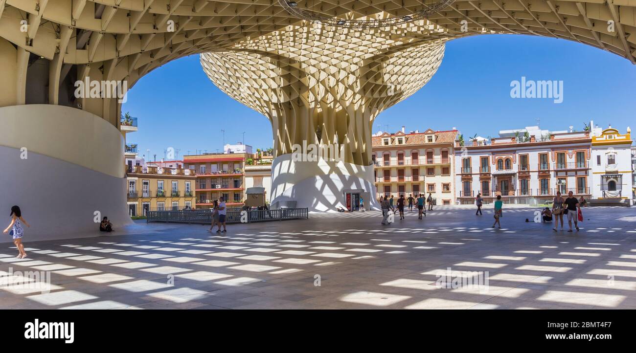 Panorama der modernen Architektur des Metropol Parasol in Sevilla, Spanien Stockfoto