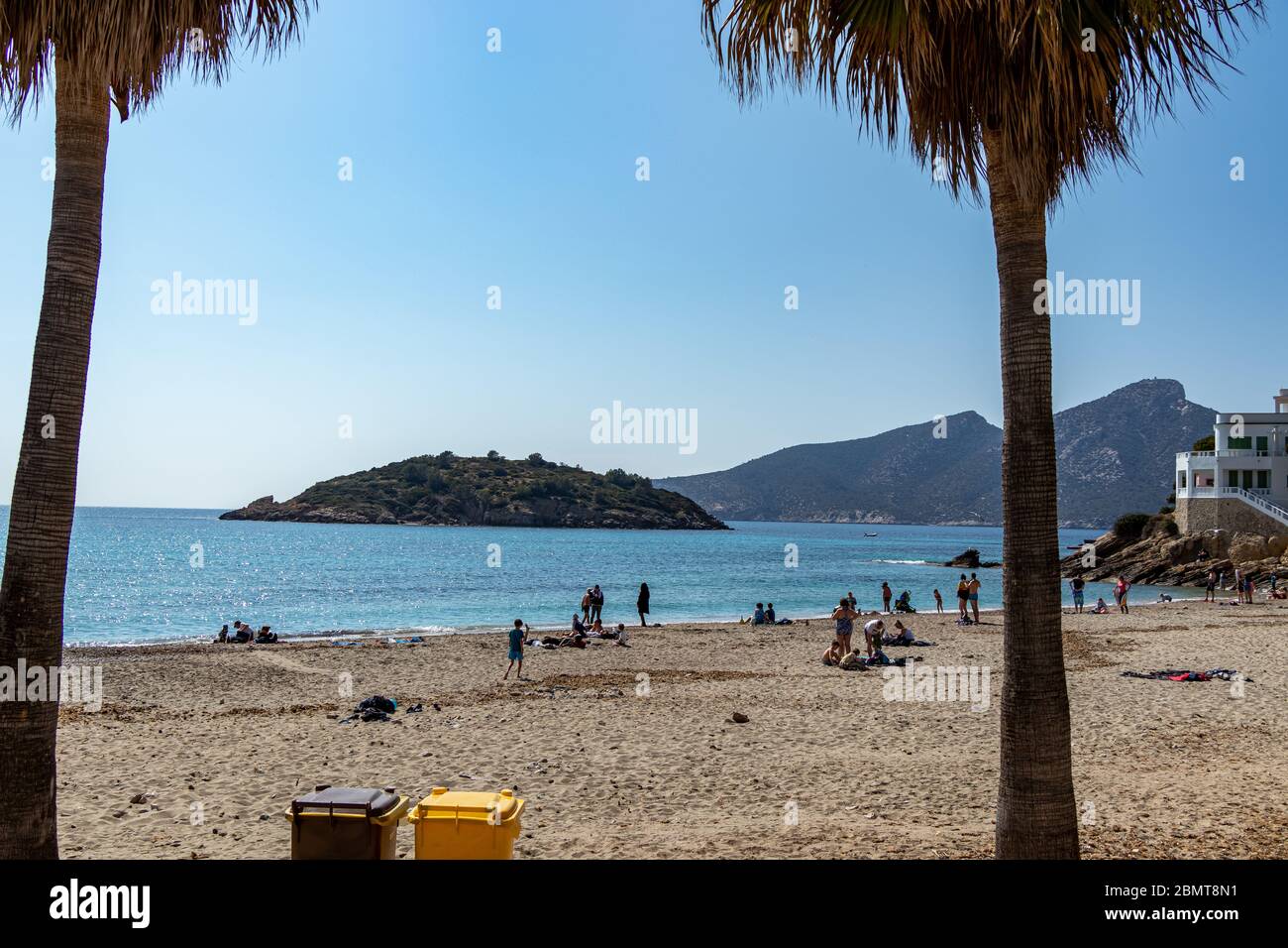 Schöne Strandbucht türkisgewässer, Sant Elm, Mallorca Insel, Spanien Stockfoto