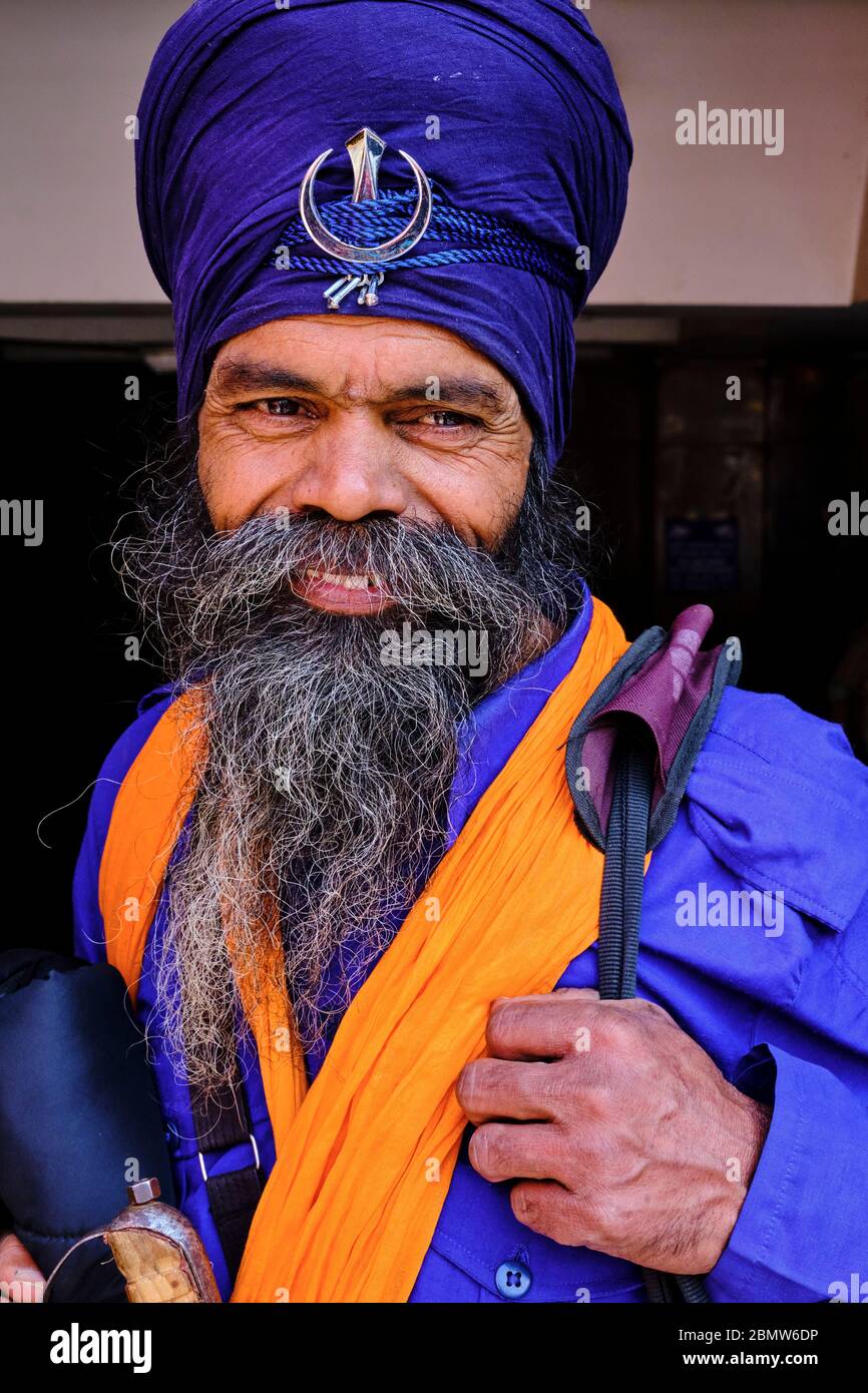 Indien, Delhi, Alt-Delhi, sikh-Tempel von Gurudwara SIS Ganj Sahib, sikh-Mann Stockfoto