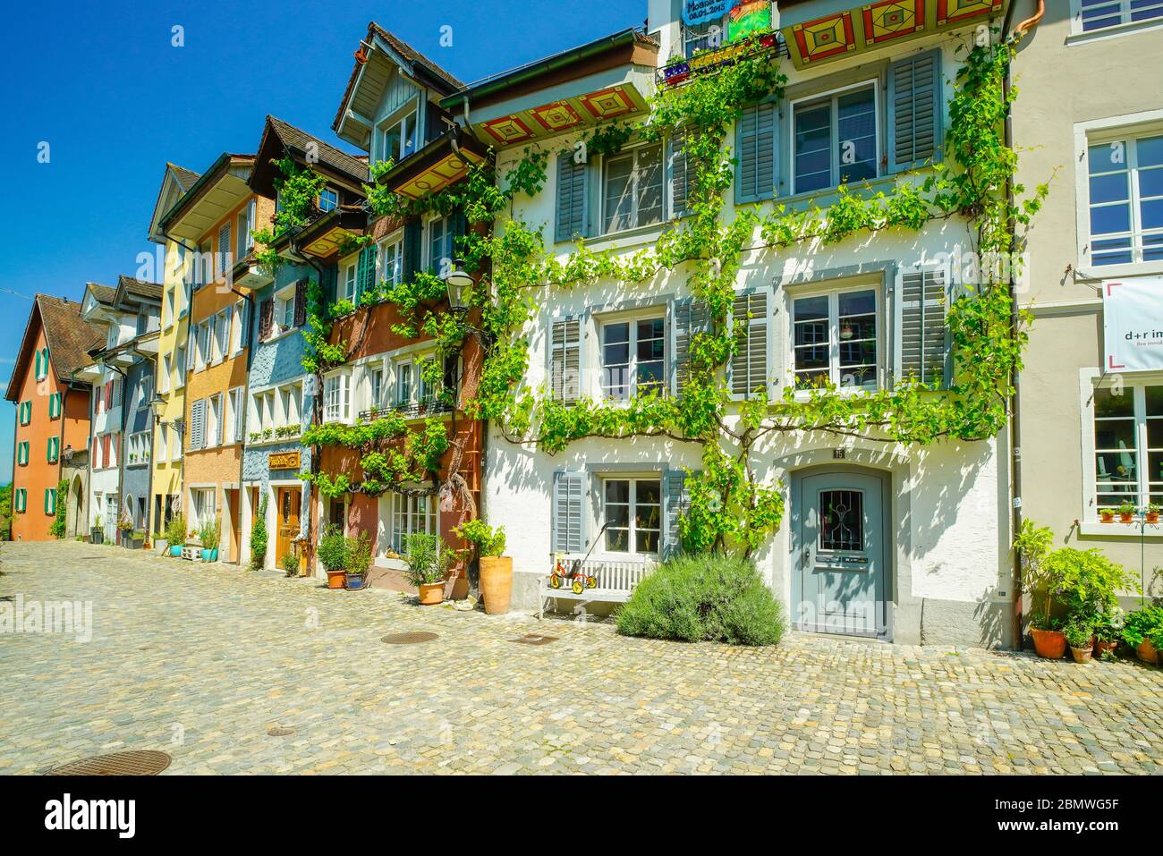 Malerische Schlossergasse in der Altstadt Bremgarten, Kanton Aargau Schweiz. Stockfoto