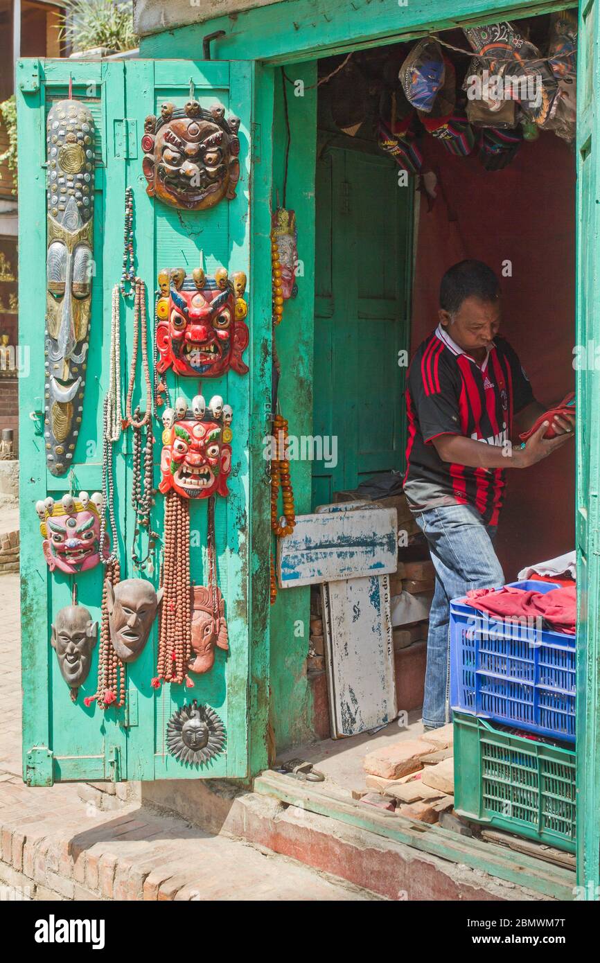 Ladenbesitzer in Kathmandu, Nepal Stockfoto