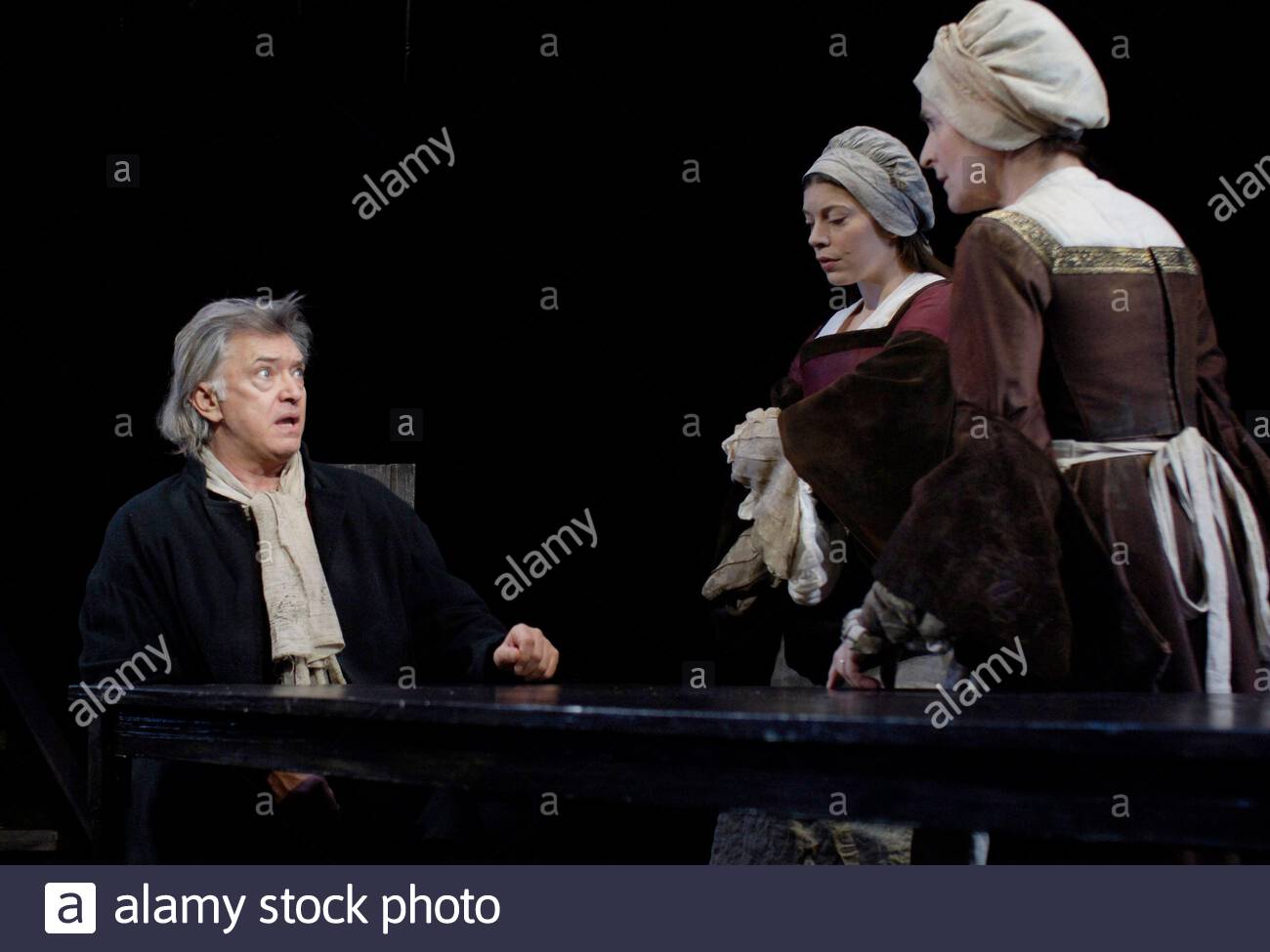 Martin Shaw als Sir Thomas More, Sophie Shaw als seine Herzogin, Alison Fiske als seine Frau Martin Shaw als Sir Thomas More, Sophie Shaw als seine Herzogin, Alison Fiske als seine Frau
