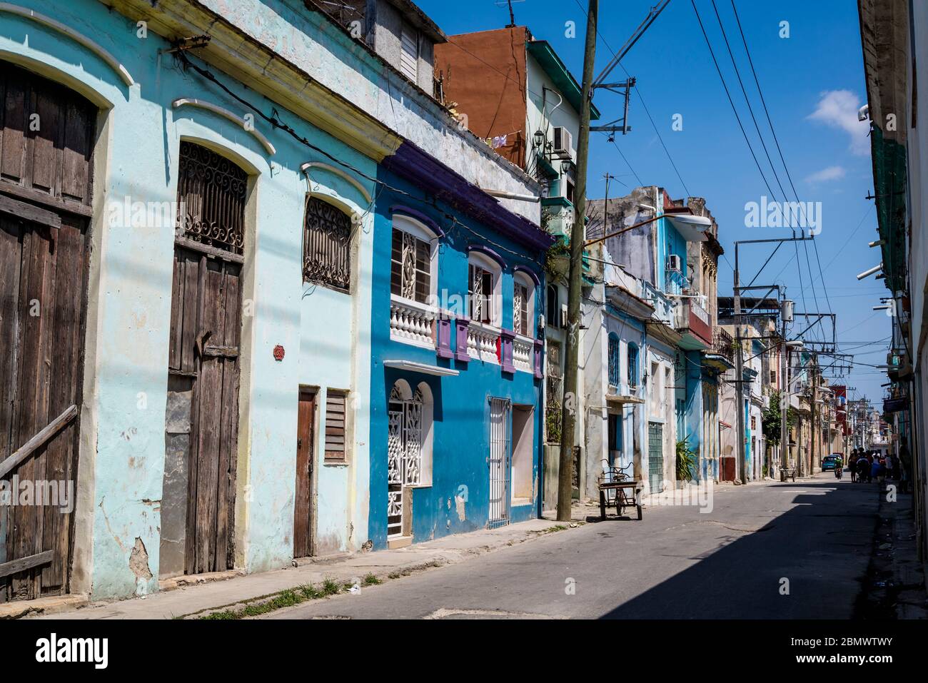 Wohnstraße im Stadtteil Havana Centro, Havanna, Kuba Stockfoto