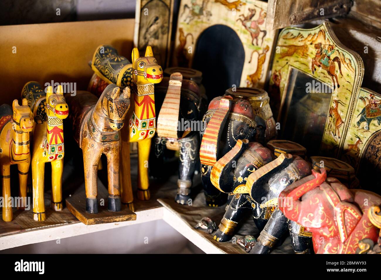 Farbenfrohe Rajasthan Spielzeug im Shop von Jaisalmer City Palace, Indien Stockfoto