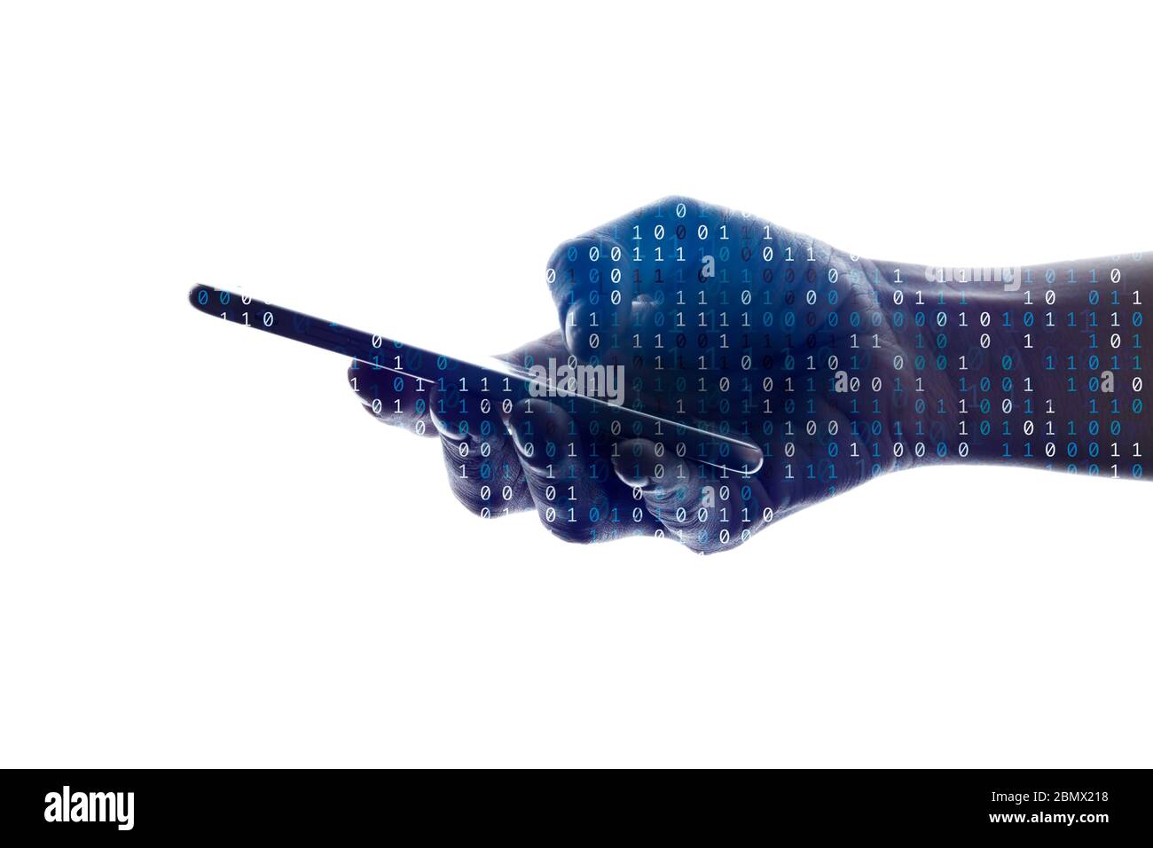 Silhouette einer Hand mit einem Smartphone mit binärem Code Hintergrund Stockfoto