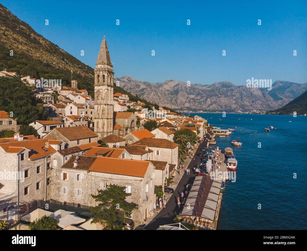 Luftaufnahme von perast Stadt in Montenegro Stockfoto