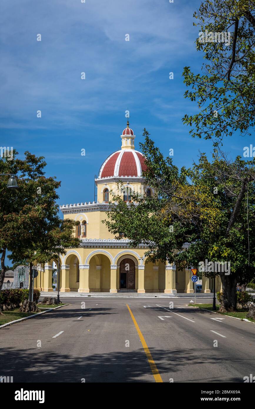 Kirche auf dem Friedhof Colon, Stadtteil Vedado, Havanna, Kuba Stockfoto