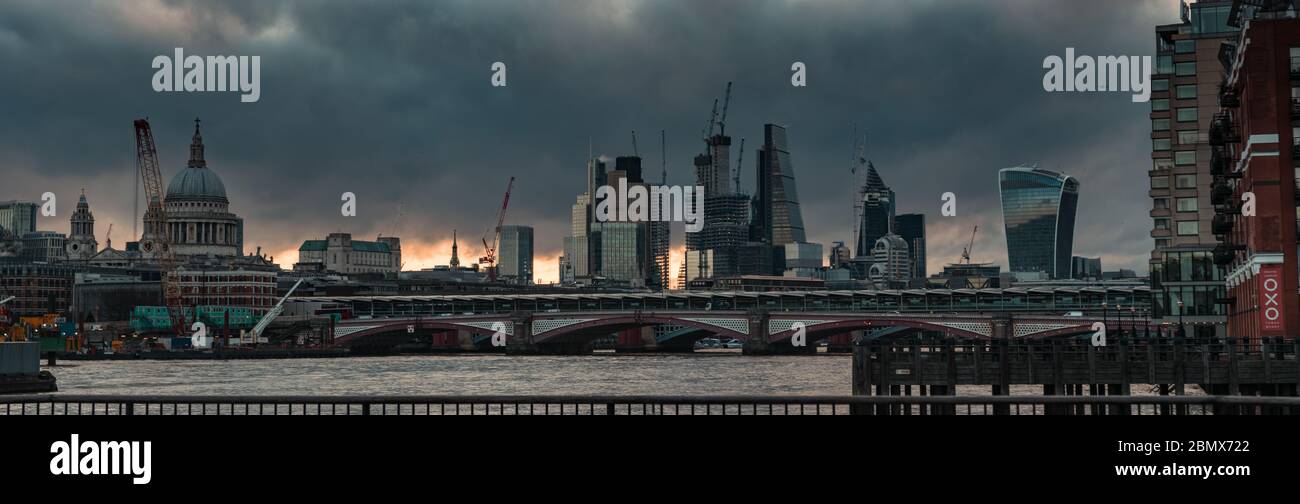 London Thames and Eye Frühsommer Stockfoto