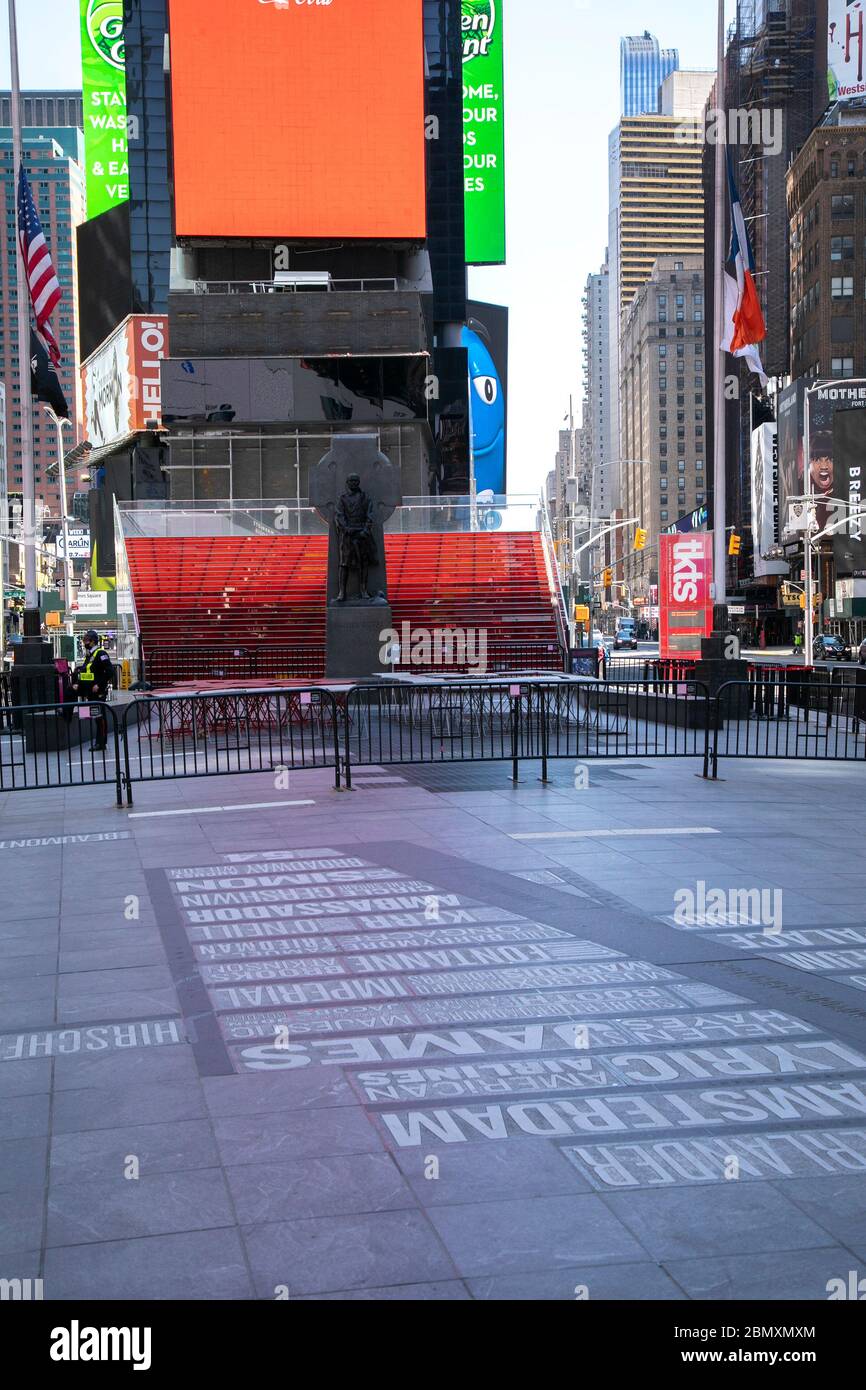 Times Square Ruhe während der Coronavirus-Pandemie. Stockfoto