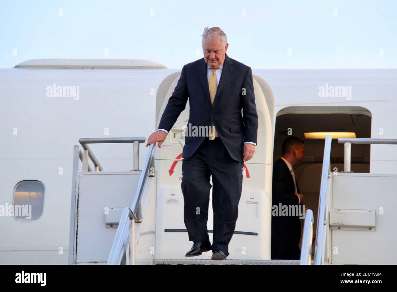 Sekretär Tillerson Deplanes am internationalen Flughafen Bole in Addis Abeba der US-Außenminister Rex Tillerson deplante am 7. März 2018 den internationalen Flughafen Bole in Addis Abeba, Äthiopien. Stockfoto