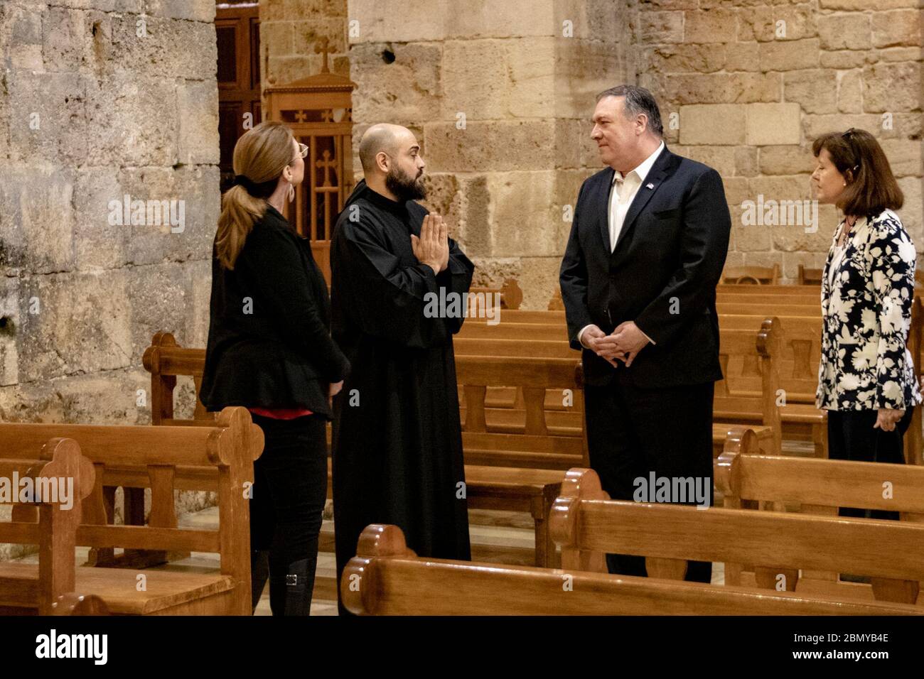 Am 23. März 2019 traf sich der US-Außenminister Michael Pompeo in Begleitung von Susan Pompeo mit dem griechisch-orthodoxen Bischof Elias Audi in Beirut, Libanon. Im Mittelpunkt des Treffens standen religiöse und diplomatische Diskussionen. Stockfoto