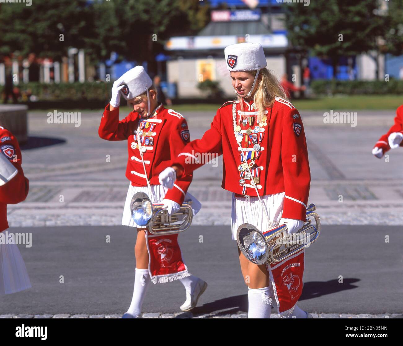 Mädchenmarschband, Radhusgata, Oslo, Königreich Norwegen Stockfoto