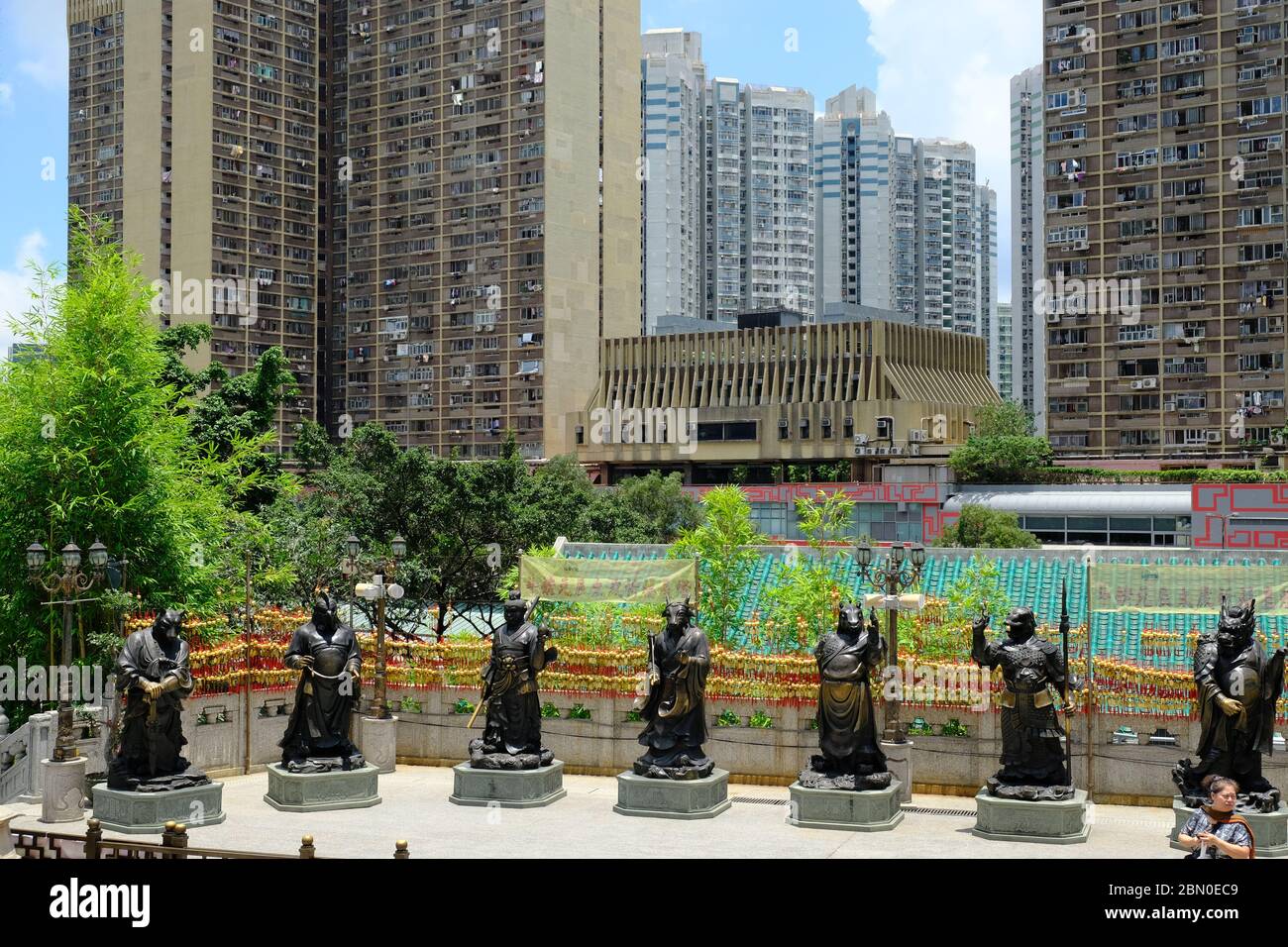 Hong Kong China - Statuen von chinesischen Tierkreiszeichen im Sik Sik Yuen Wong Tai Sin Tempel Stockfoto
