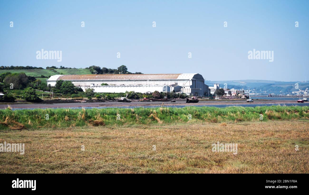 APPLEDORE, DEVON, ENGLAND, UK - 6. MAI 2020: Es wird gehofft, dass die historischen Appledore Schiffsbauer, Werft noch wieder eröffnet werden kann. Stockfoto