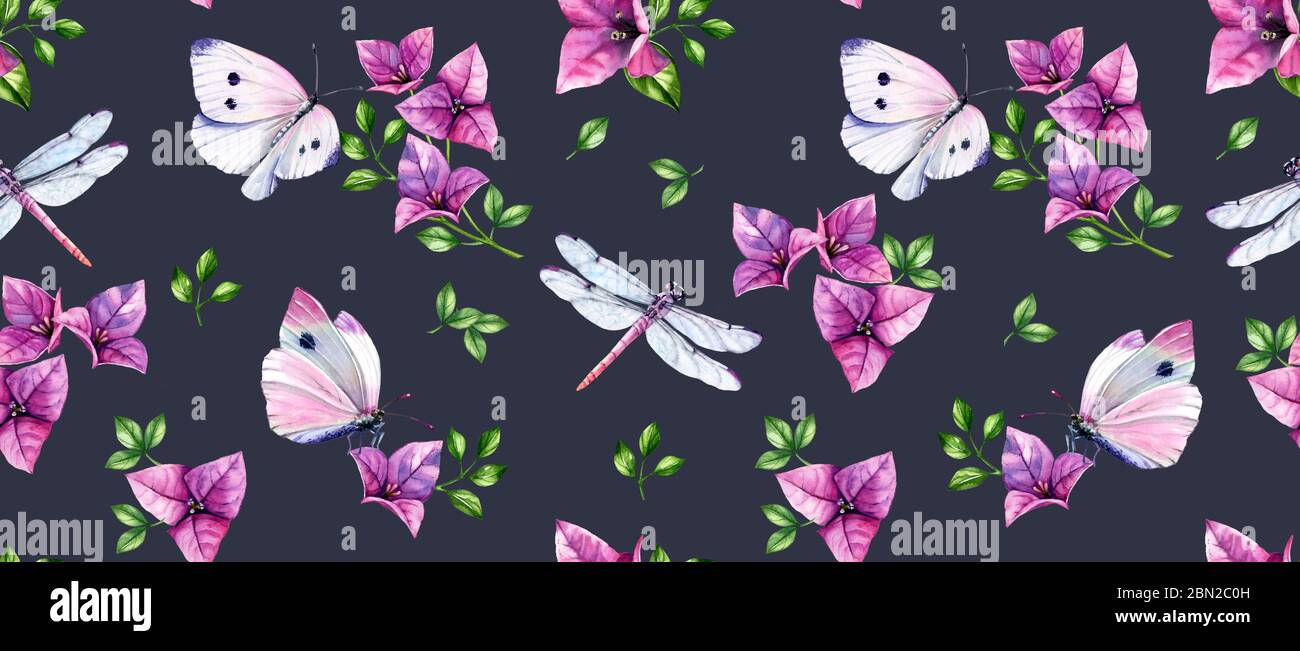 Aquarell floral nahtloses Muster. Lila Bougainvillea Baumblumen, weiße Schmetterlinge, Libellen auf dunkelgrau. Handgezeichnete Blumen aus botanischen Pflanzen Stockfoto