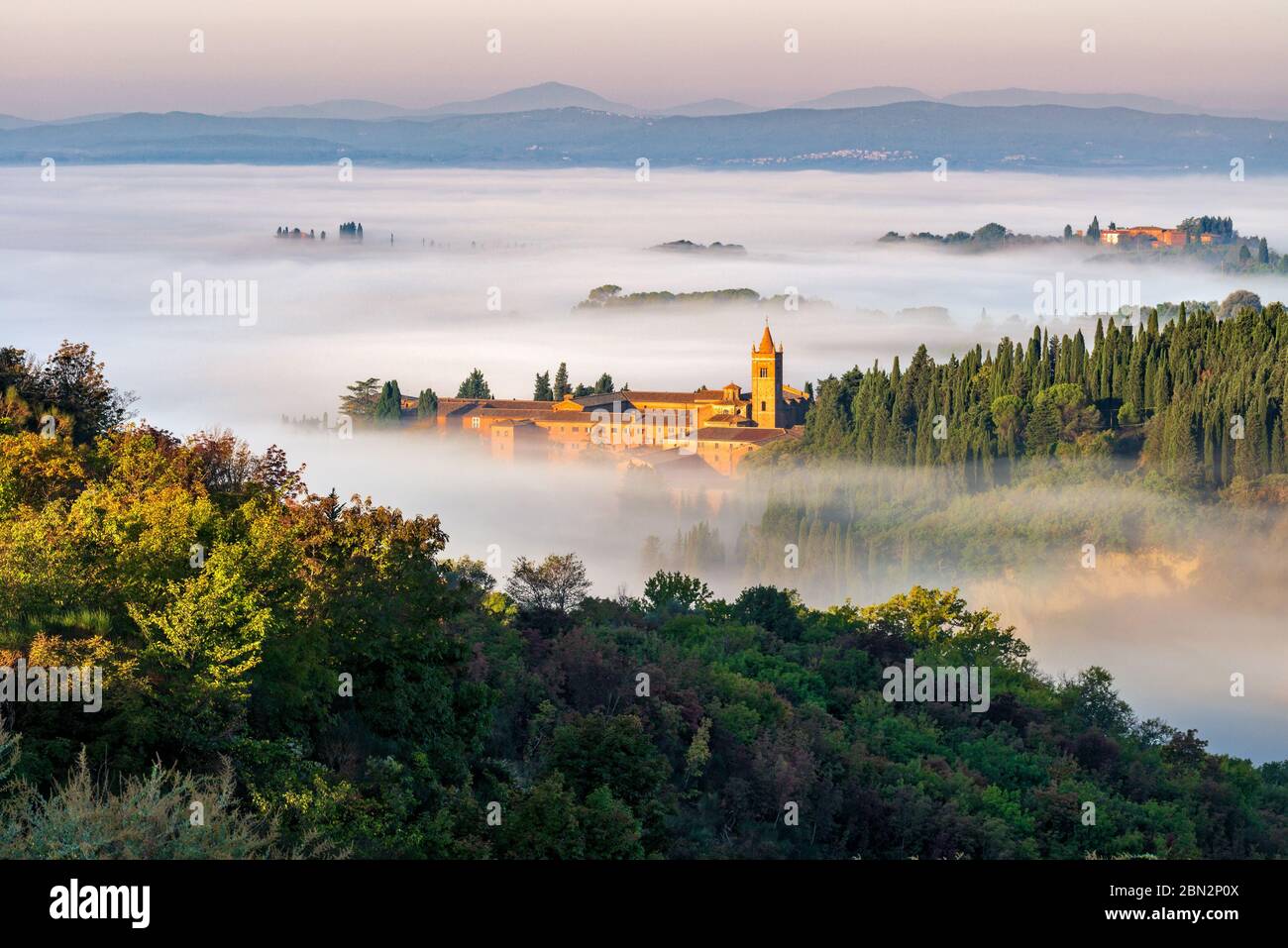 Verwunderlich Monte Oliveto Maggiore Bilder