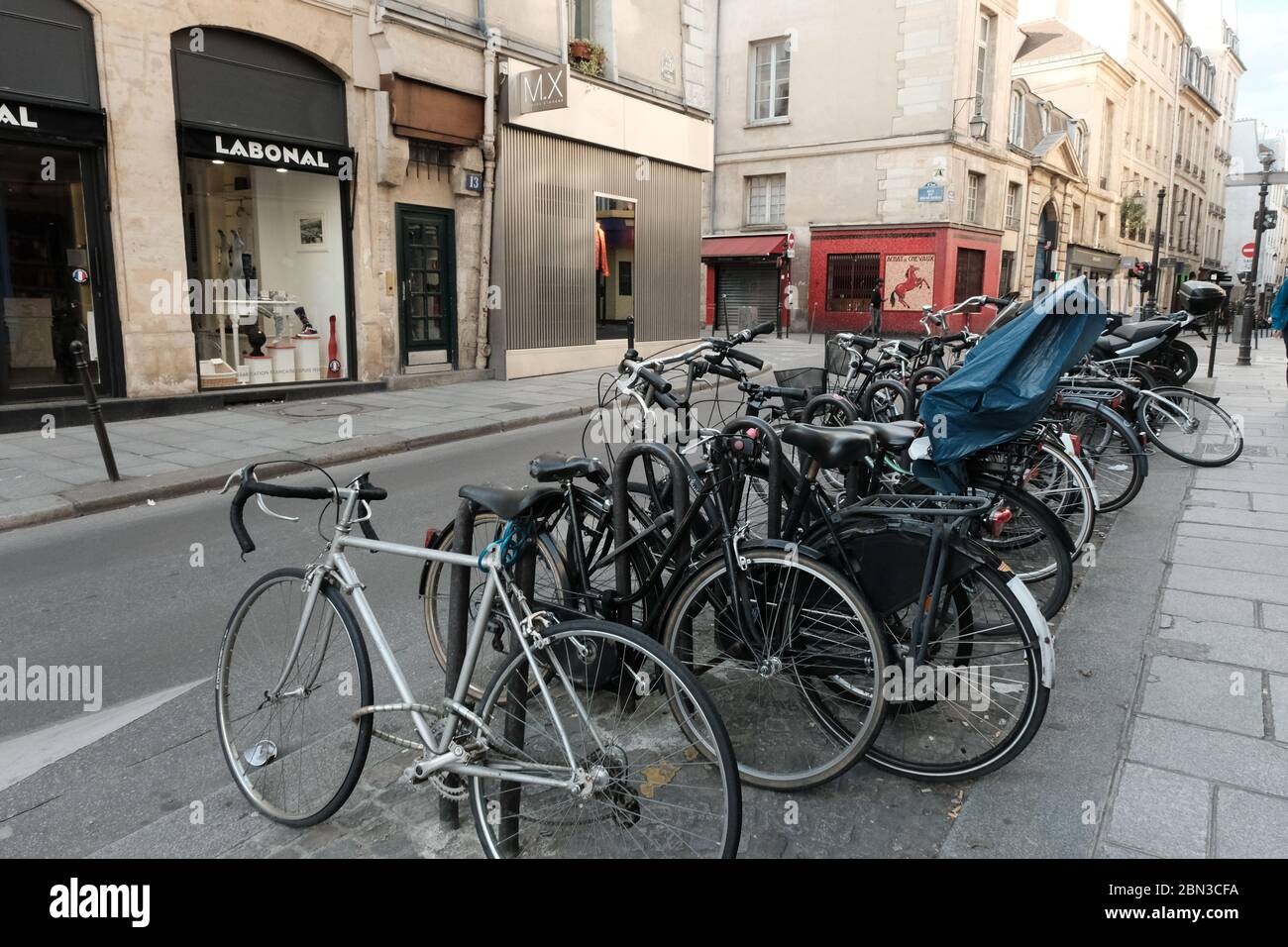 Paris während der Eindämmung von Covid-19 Stockfoto