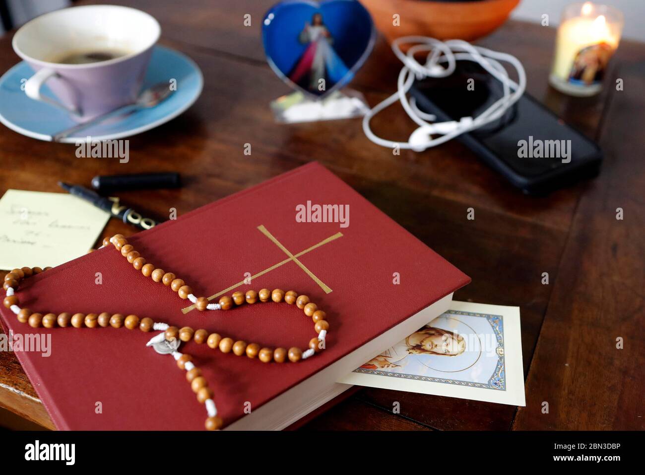 Persönlicher Altar zu Hause Stockfoto