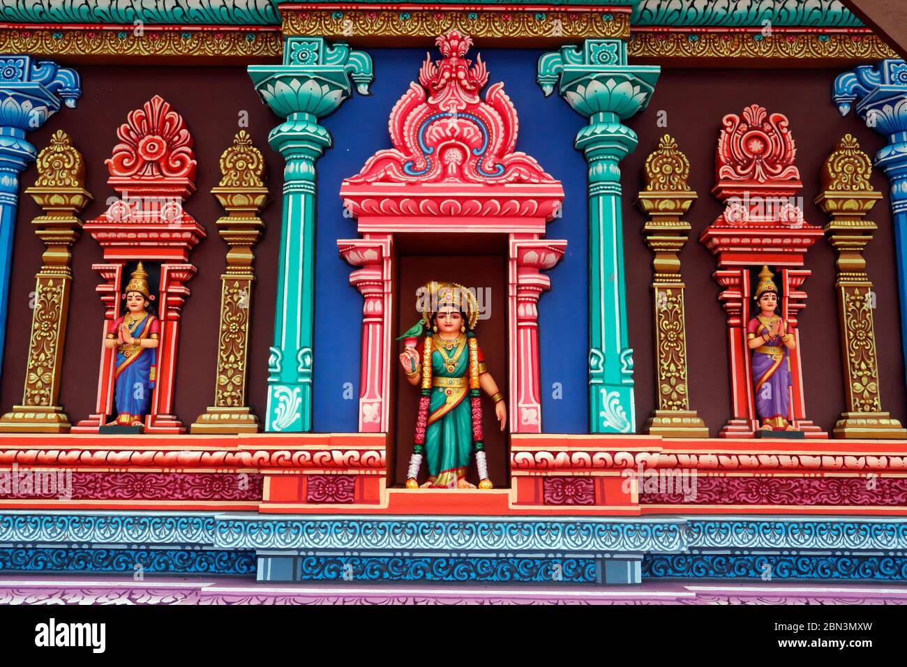 Hindu-Tempel und Schrein von Batu Caves. Hinduistische Gottheiten. Kuala Lumpur. Malaysia. Stockfoto