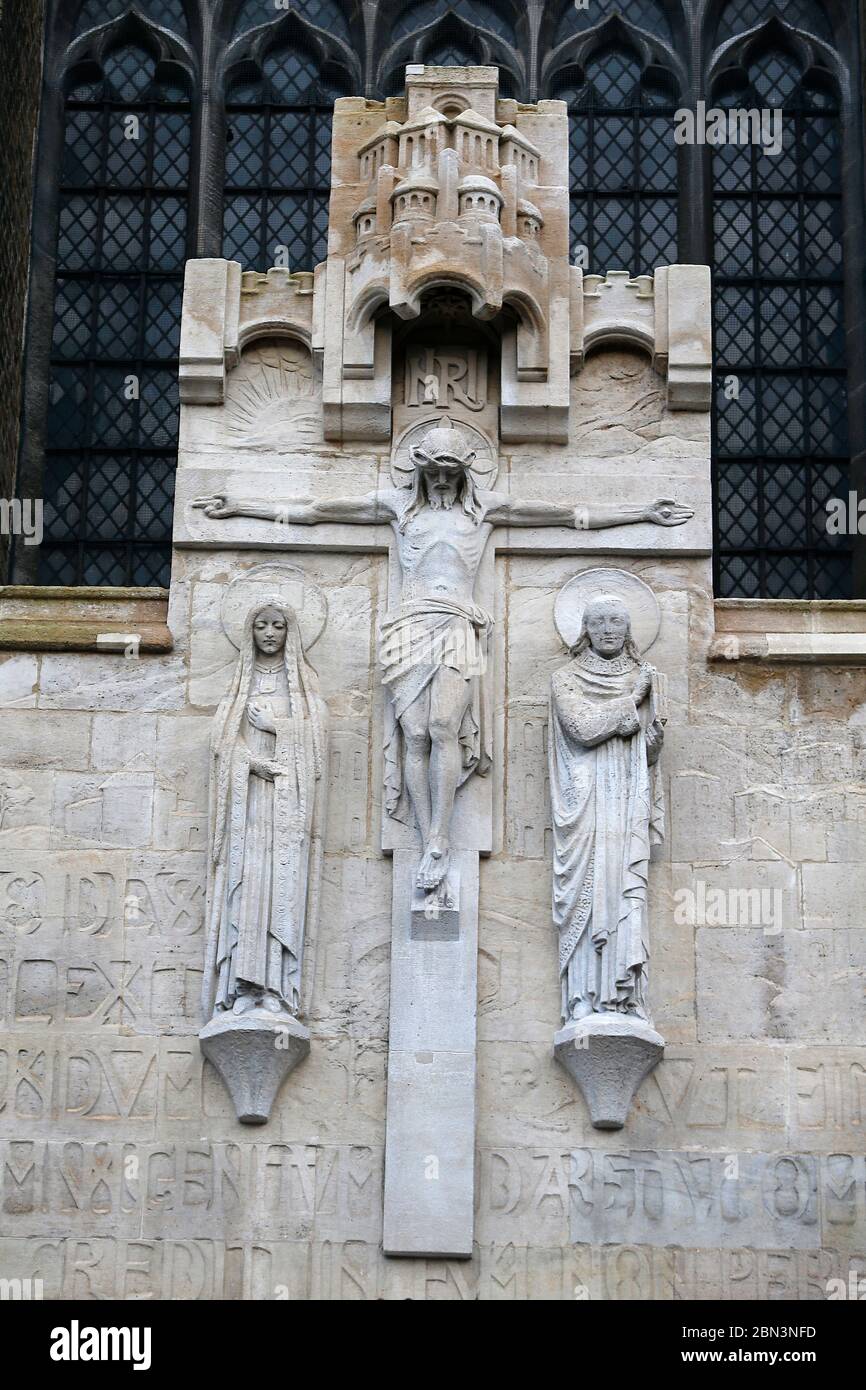 Pfarrkirche St. Augustine von Canterbury, Archway Road, London, U.K., Reliefs. Stockfoto