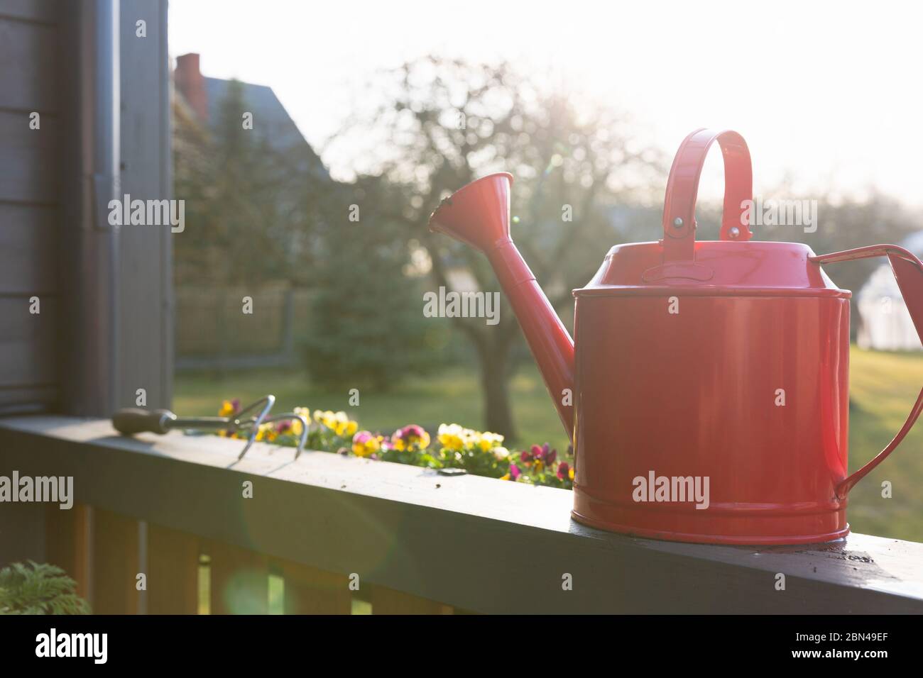 Balkon Gartenarbeit Stockfotos und bilder Kaufen Alamy