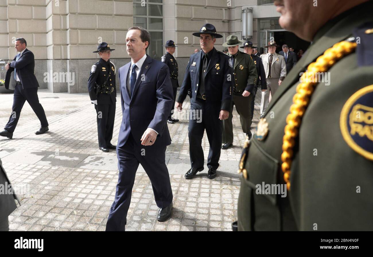 John P. Sanders, kommissarischer Kommissar für Zoll und Grenzschutz der Vereinigten Staaten, nahm am 16. Mai 2019 an der Verlegezeremonie des Valor Memorial & Wreath in Washington, D.C. Teil, um gefallene Strafverfolgungsbeamte zu ehren. Stockfoto