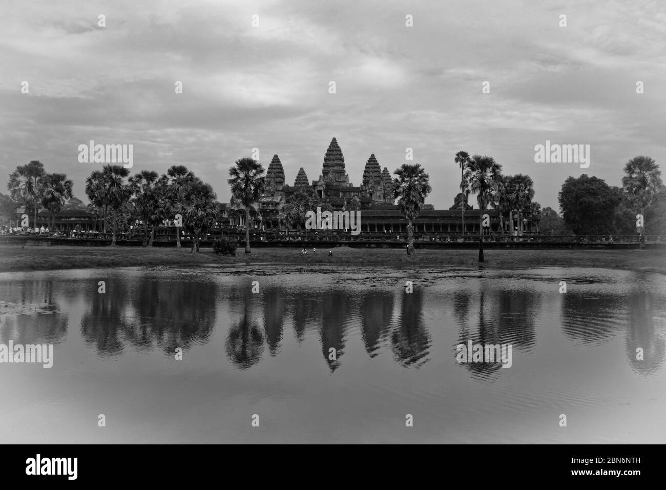 Angkor Wat ist ein Tempelkomplex in Kambodscha und ist das größte religiöse Denkmal der Welt Stockfoto