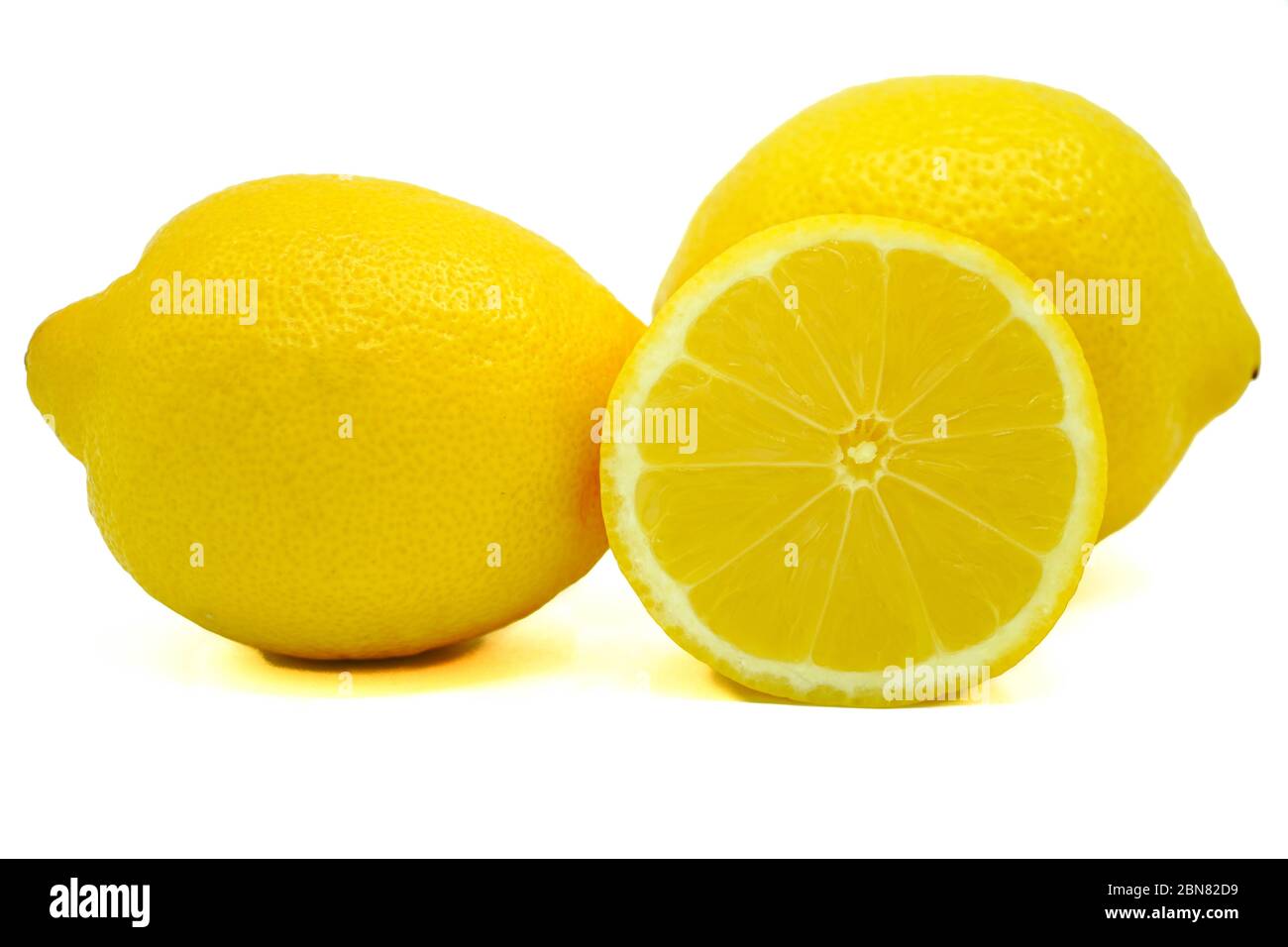 Frische Zitrone isoliert auf-White Hintergrund Stockfoto