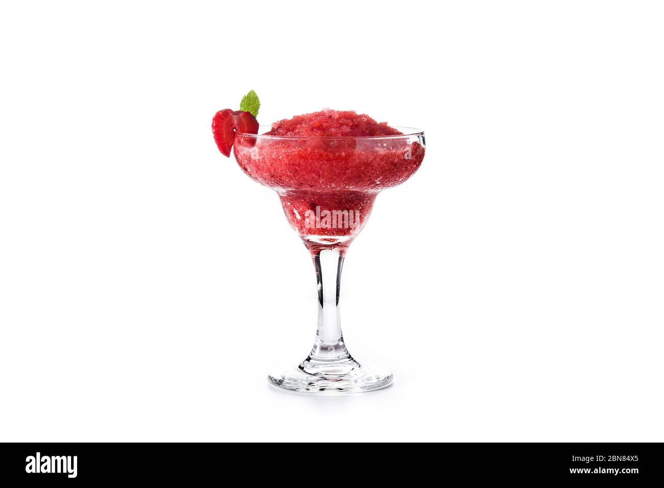 Erdbeer margarita Cocktail isoliert auf weißem Hintergrund ...