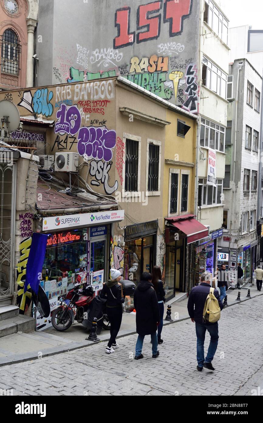 Türkei, Istanbul. Straße in Beyoglu in Istanbul Stockfoto
