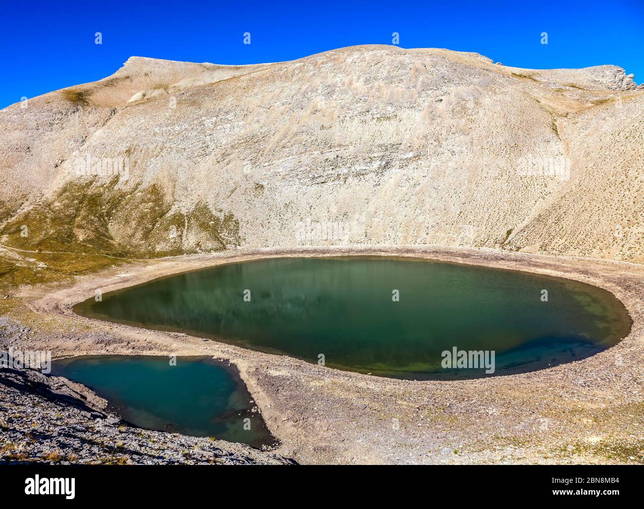 Bild des Lac des garrets (262 m) in den südfranzösischen Alpen im Nationalpark Mercantour. Stockfoto