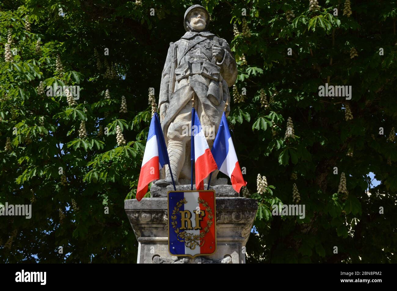 Nahaufnahme des Soldier Monument aus Sault, Frankreich Stockfoto