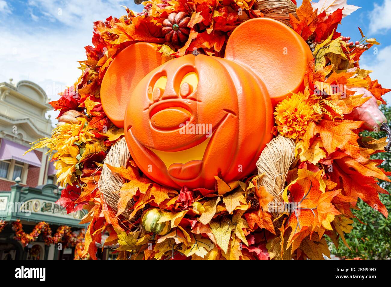 Orange Mickey Mouse Dekoration für Micky's nicht so unheimlichen Halloween Party, Magic Kingdom, Disneyworld Resort, Orlando Stockfoto
