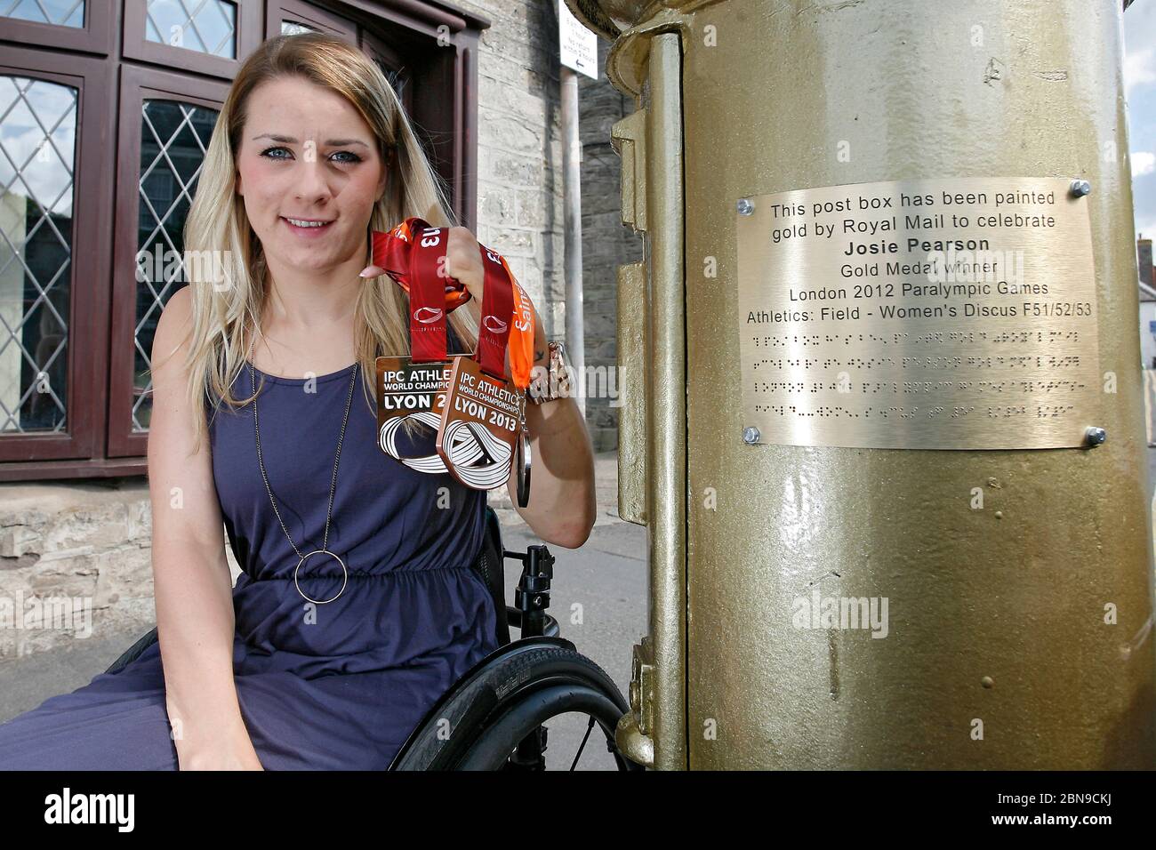 Josie Rachel Pearson MBE ist eine Paralympian Rollstuhl-Rugby-Spieler und Athlet aus England. Pearson qualifizierte sich für die Sommer-Paralympics 2012 in beiden Stockfoto