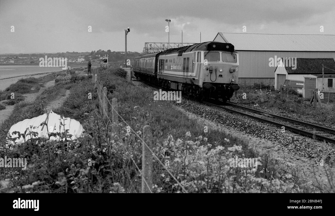 Baureihe 50 Diesellokomotive Nr. 50032 'Courageous' in Penzance, Cornwall, England, Großbritannien. Juni 1987. Stockfoto